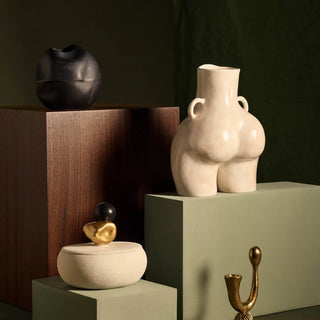 LOVE HANDLES Vase-Glossy Beige