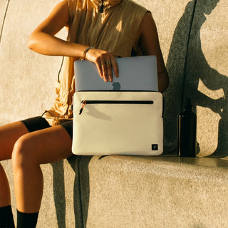 NATIVE UNION - Ultralight Sleeve for MacBook 16" | Sandstone