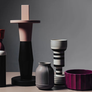 Black and White Vase 1