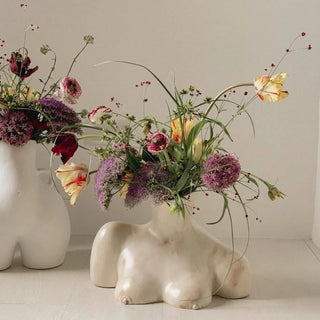 BREAST FRIEND Vase - Matte White